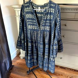 Elan Clara Midi Vneck Dress with Pockets Like New!